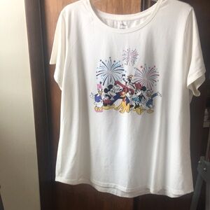 Disney Character T-Shirt Size XXL